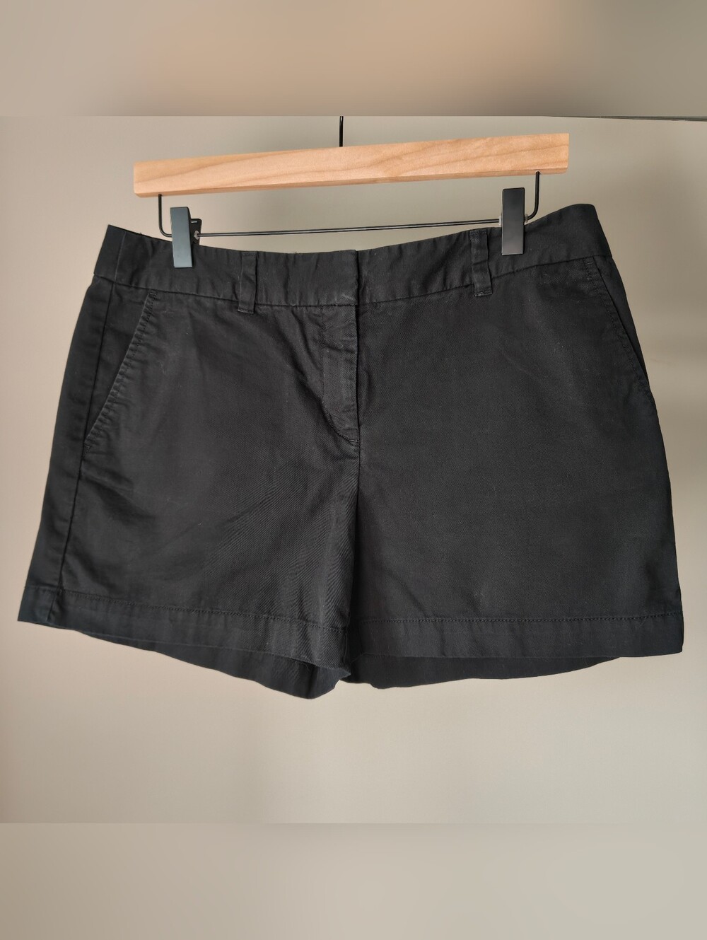 Ann Taylor LOFT Black Chino Shorts, Size 8, 100% Cotton
